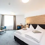 Bed & Breakfast Freitag 3*