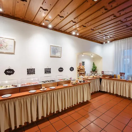 Bed & Breakfast Freitag 3*