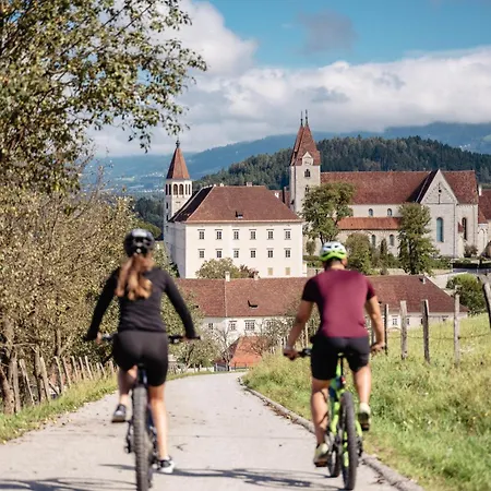 Freitag Nocleg ze śniadaniem